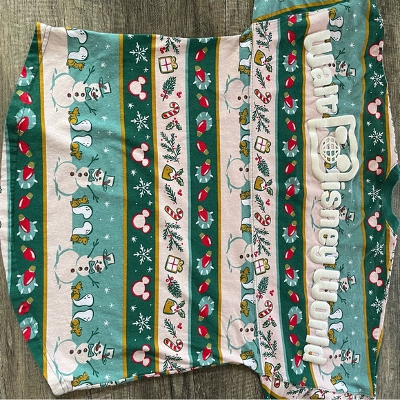 Disney Parks Holiday Spirit Christmas Spirit Jersey Size M - Picture 6 of 12